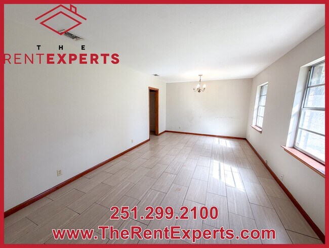 Foto del edificio - 1254 Lake Cir Dr W