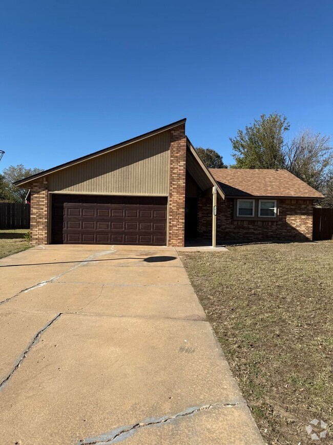 Building Photo - 5826 Red Rock Cir