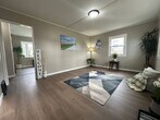 Foto principal - 2 bed, 1 bath home for rent in NE Waterloo
