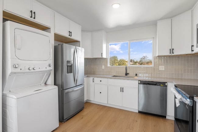 Foto del edificio - 3728 Acacia St