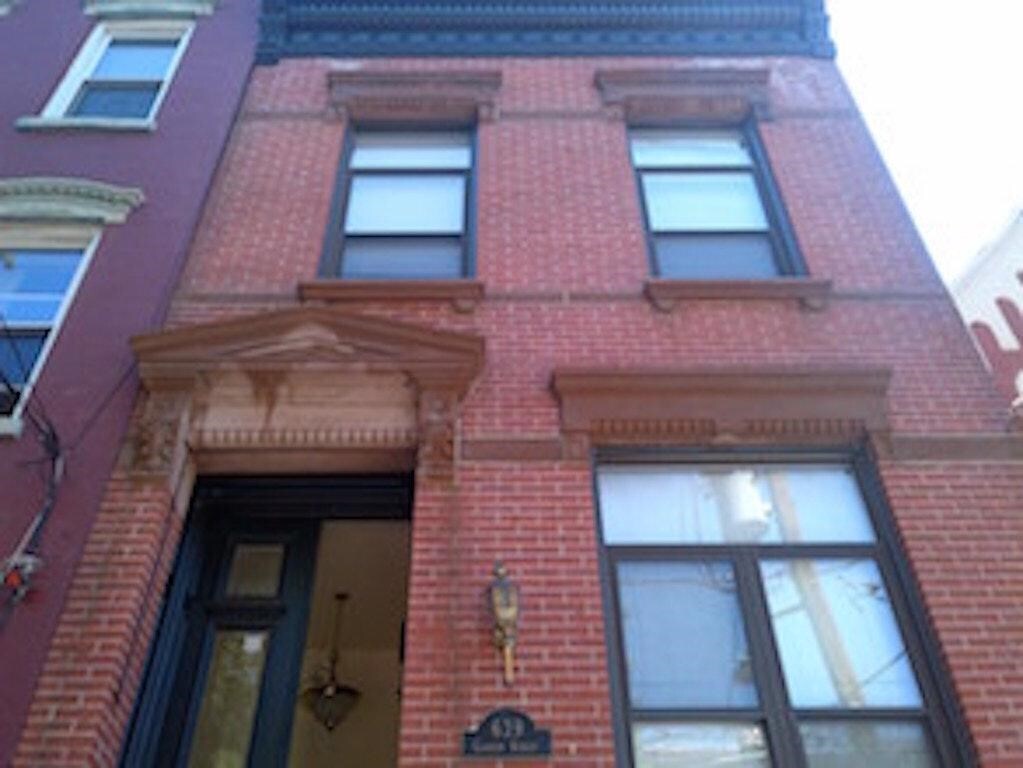 Primary Photo - 639 Garden St