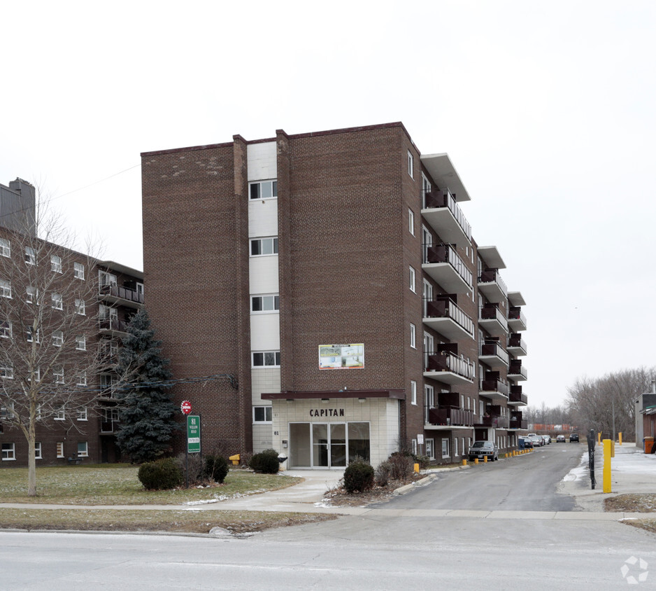 Primary Photo - 81 Willow Rd
