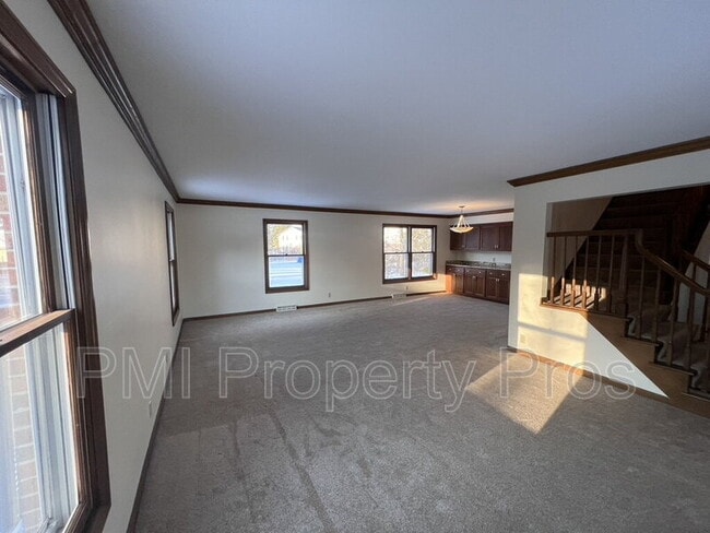Building Photo - 3204 Chateau Ct
