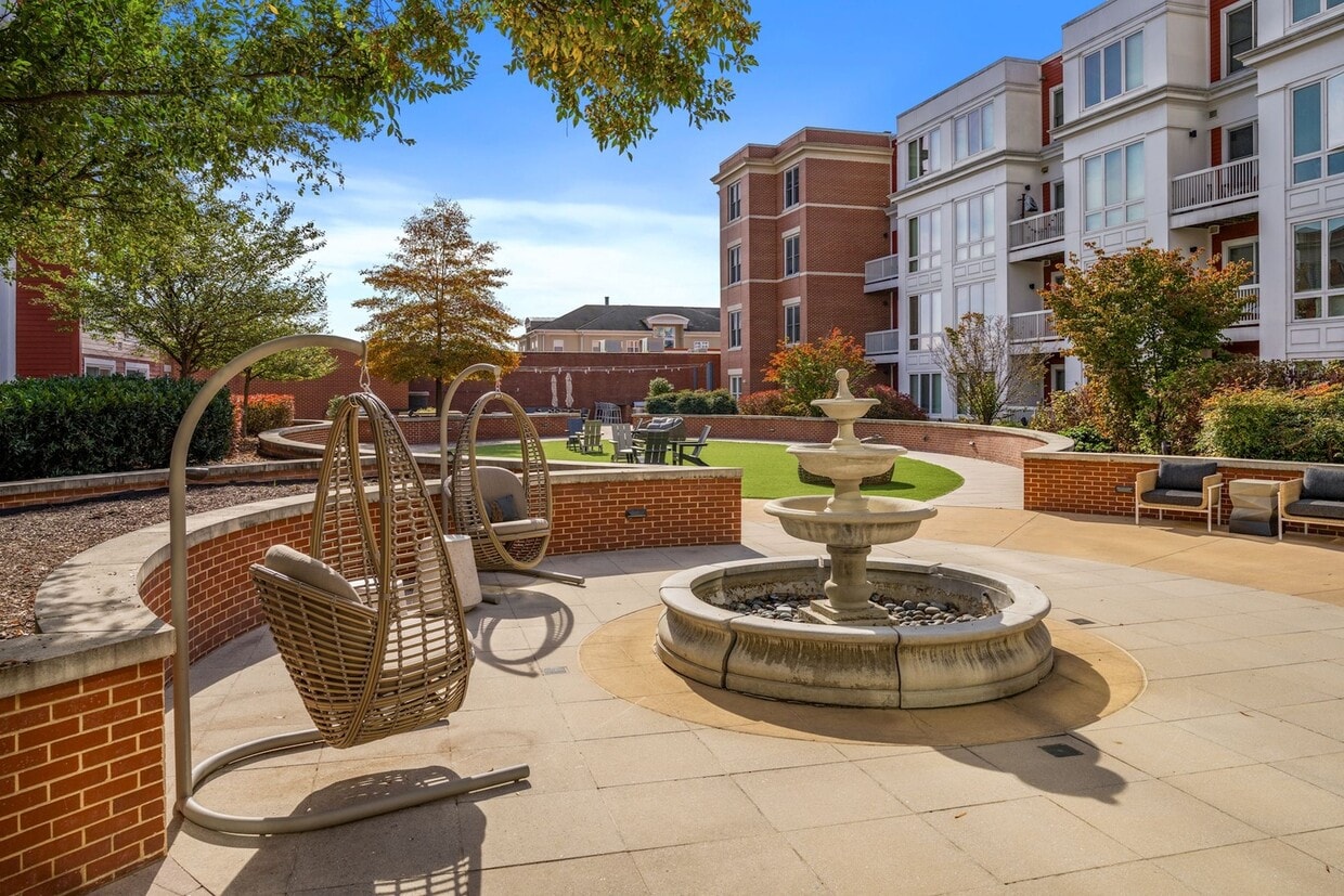 The Kingsley Apartments in Alexandria, VA