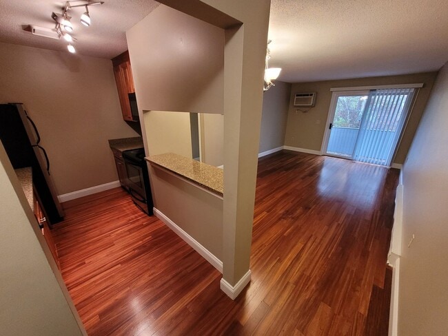 Foto del edificio - $1800 - 2 Bed / 1 Bath Condominium in Manc...