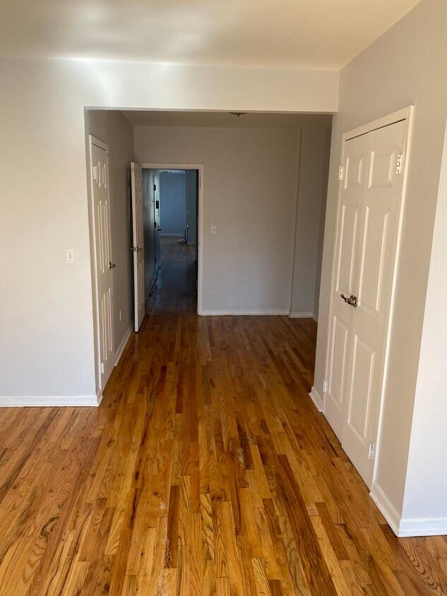 Building Photo - 1071 Lafayette Ave