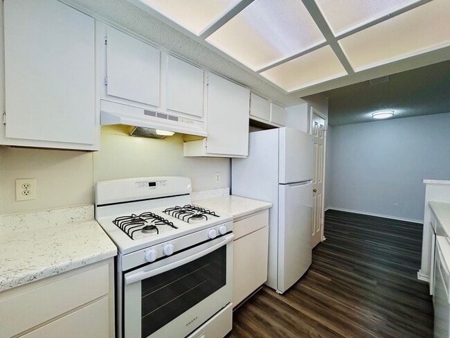 Building Photo - 9315 Kempler Dr