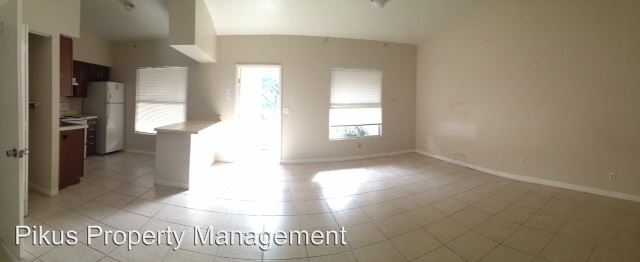 Foto del edificio - 4619 Alladin Ln