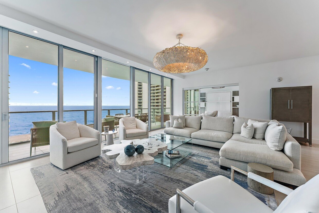 Foto principal - 3100 N Ocean Dr