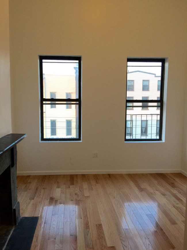 Building Photo - 174 Wyckoff Ave