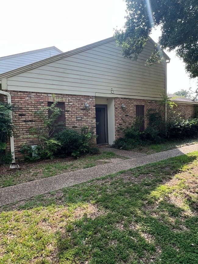 Foto del edificio - West Shreveport Available October 1st!