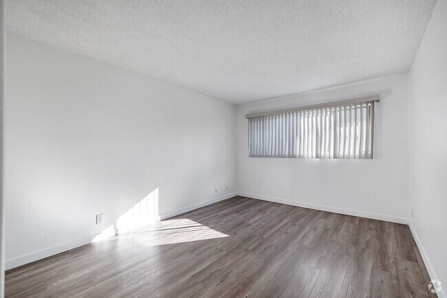1 habitación, 1 baño - 700 pies cuadrados - Dormitorio - Park Plaza Apartments