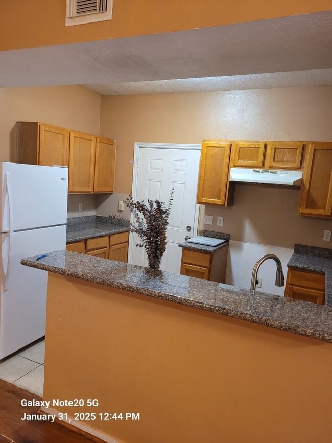 Foto del edificio - 4732 Clover St