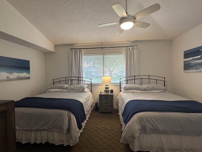 Foto del edificio - 402 Club Dr