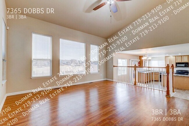 Foto del edificio - 7365 Dobbs Dr