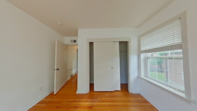 Building Photo - 8154-56 Whiteburn Dr