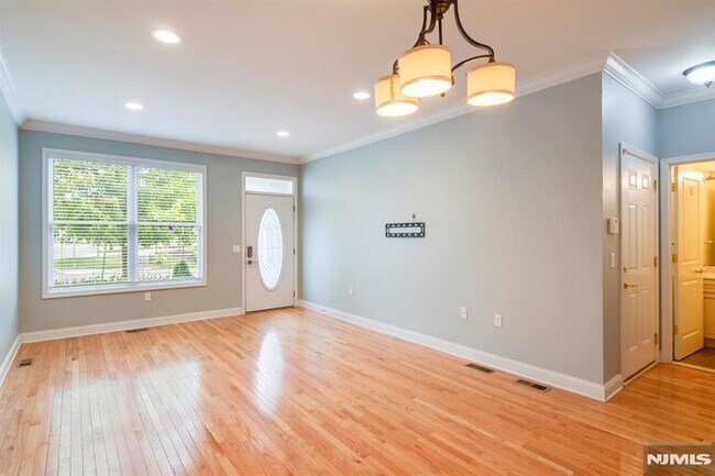 Foto del edificio - 1503 Whitney Ln