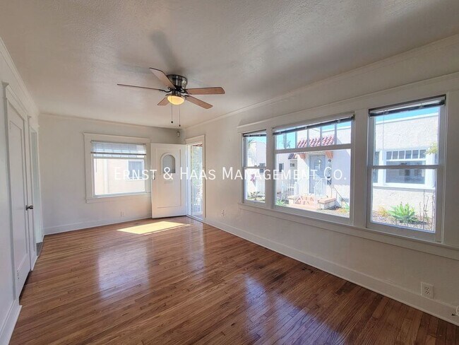 Building Photo - Charming 1 Bedroom Cottage Home with a 1 C...