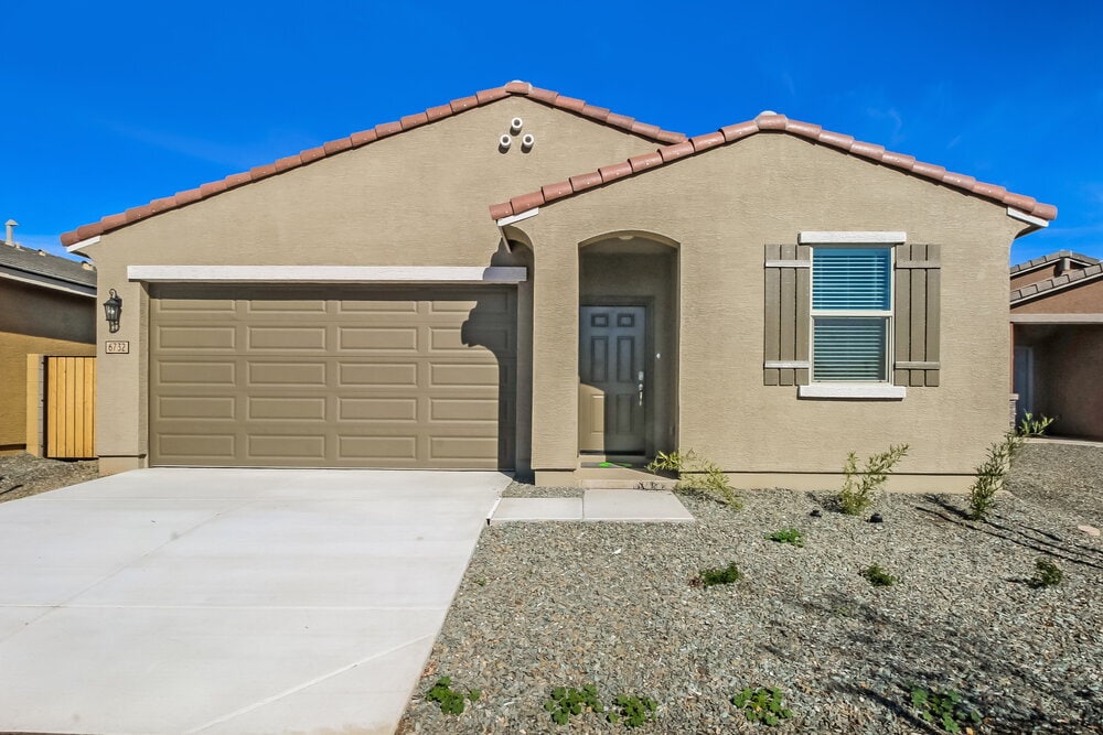 Primary Photo - 6732 W Gaby Rd