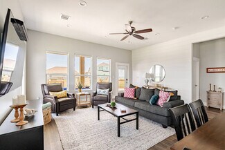 Building Photo - 804 1/2 Johnson Crawford Cir