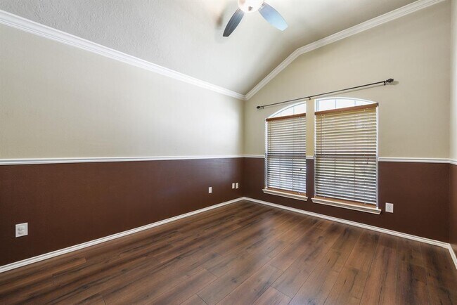 Foto del edificio - 8019 Branson Park Ln