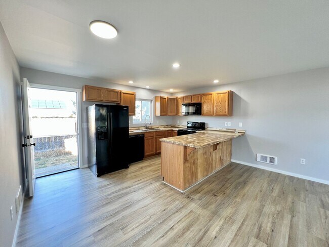 Foto del edificio - 810 E White Birch Ave