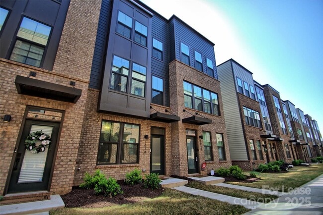 Foto del edificio - 3014 Terroir Ln