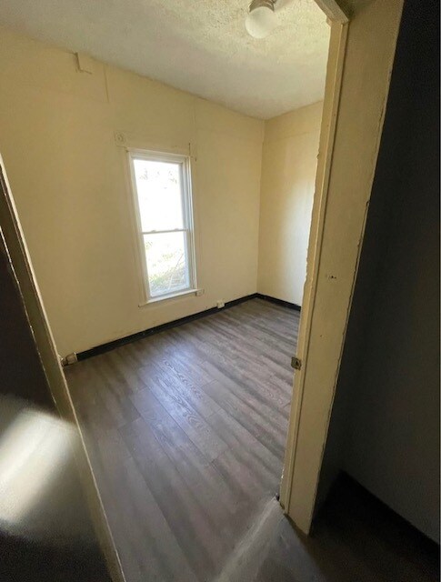 Foto del edificio - 1518 Caldwell St