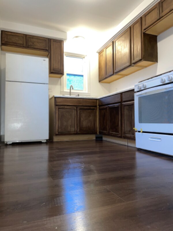 Building Photo - 938 Highland Ave