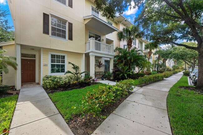 Building Photo - 245 Murcia Dr