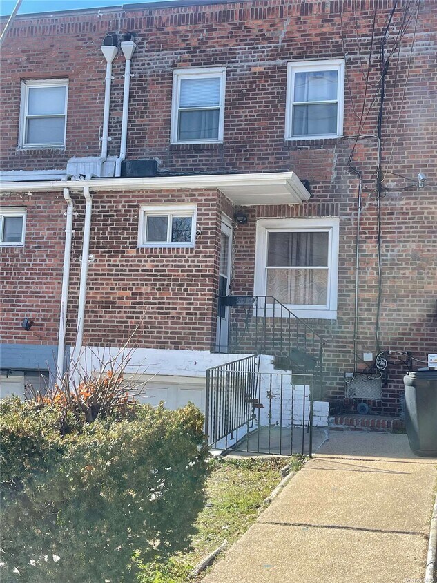 8954 Moline St, Queens, NY 11428 House Rental in Queens, NY