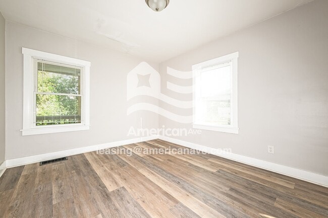 Building Photo - 1610 McMinn St