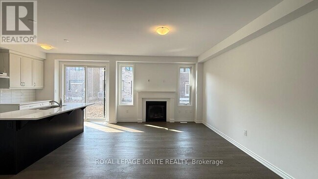 Building Photo - 1431 Whitlock Ave