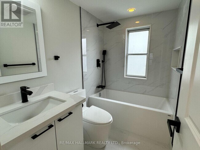Building Photo - 116 Bellevue Ave