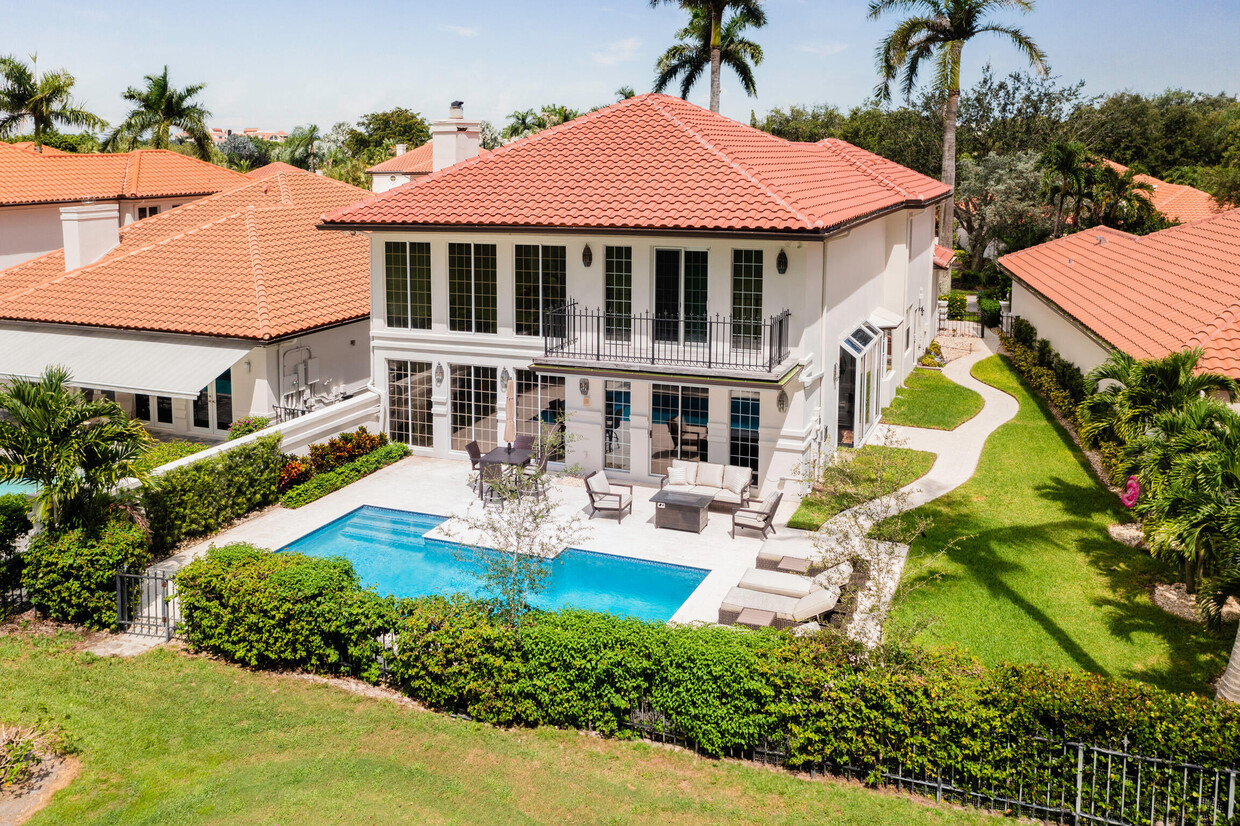 Foto principal - 21273 Harrow Ct