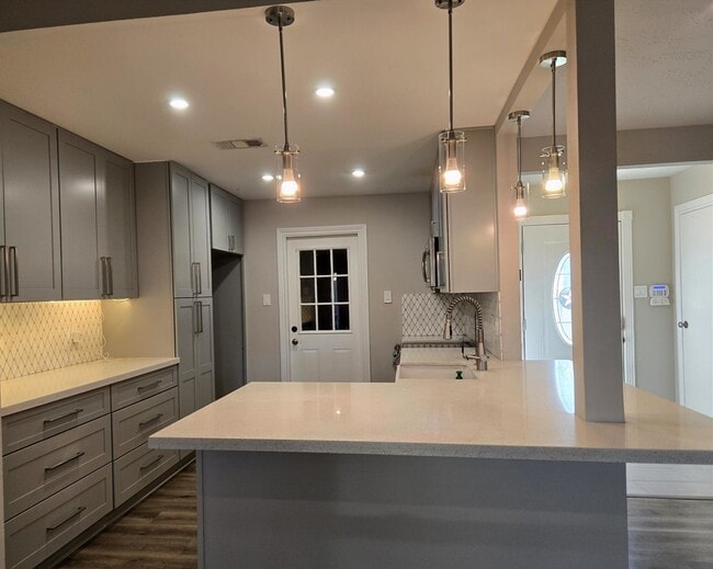 Foto del edificio - 7535 Stone Pine Ln