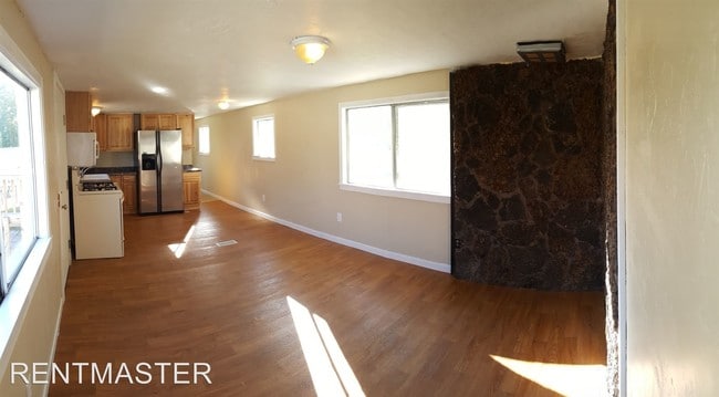 Building Photo - 2 br, 1 bath House - 634 Lilac