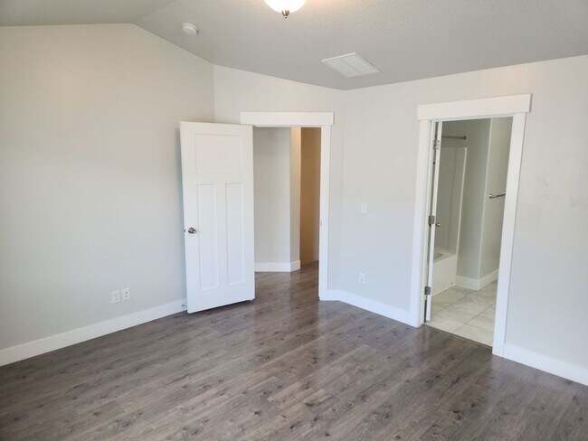Foto del edificio - 4 Bedroom 2.5 Bathroom Lehi Townhome!