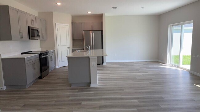 Building Photo - 37163 Sagemoor Dr