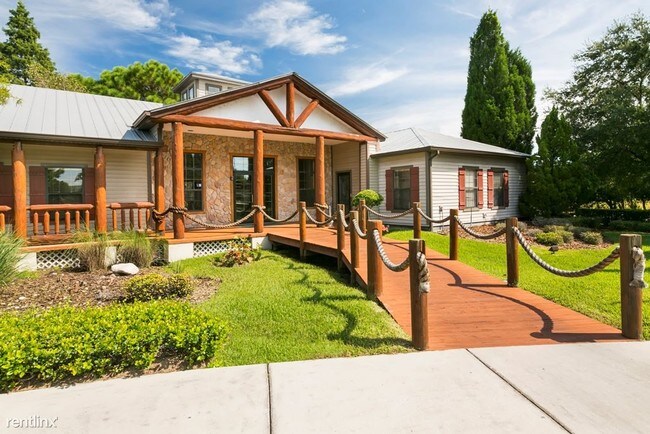 Foto del edificio - 2040 Brandon Crossing Cir