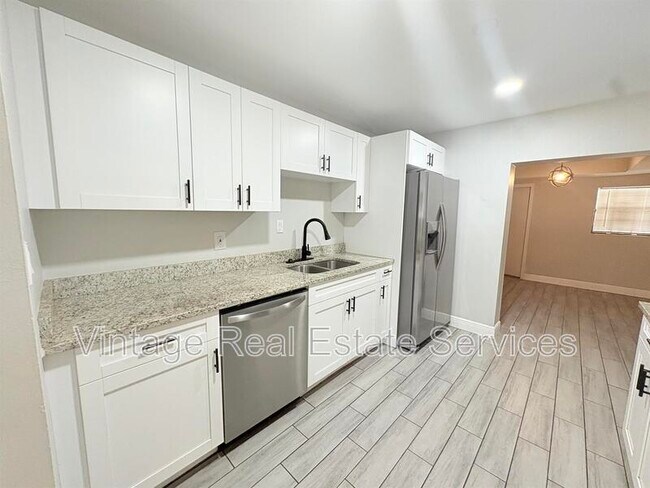 Foto del edificio - 4203 E Yukon St