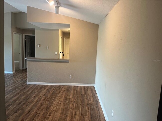 Building Photo - 7511 Seurat St