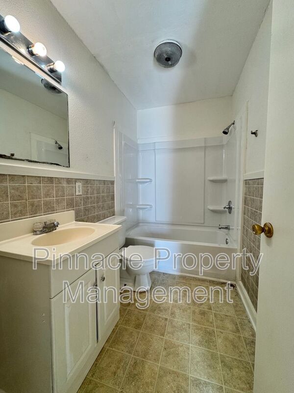 Foto del edificio - 132 E 11th St