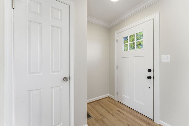 Foto del edificio - 4508 Old Field Dr