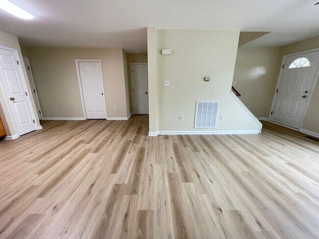 Foto del edificio - Incredible, newly renovated 3 br 3.5 ba Ca...