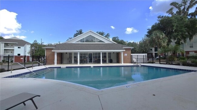 Foto del edificio - 2360 SW Archer Rd