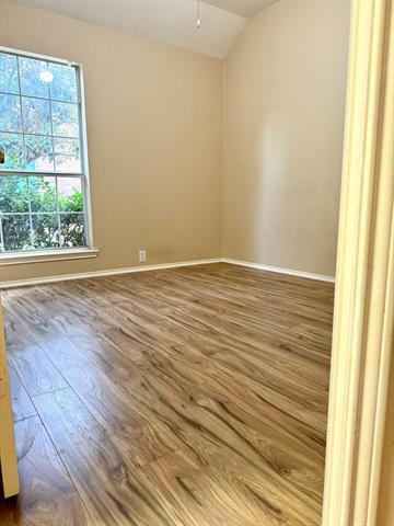 Building Photo - 7913 Aqua Vista Dr