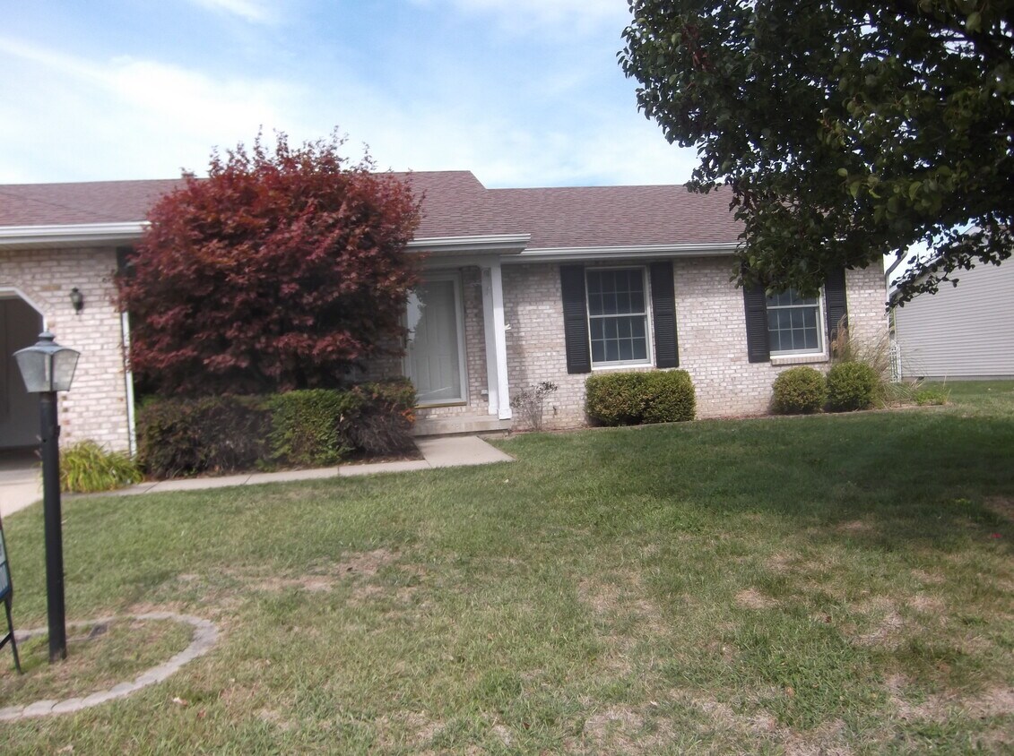 Primary Photo - 3210 Old Warson Rd