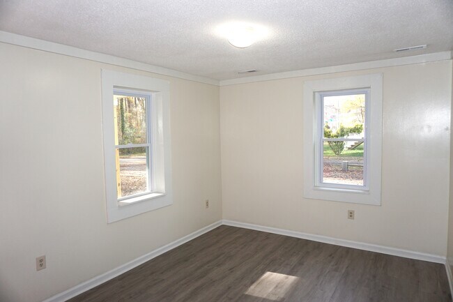 Building Photo - 1606 Whatley St
