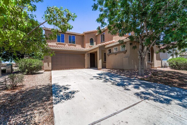 Foto del edificio - Live Large in Maricopa – Over 3,900 Sq Ft ...